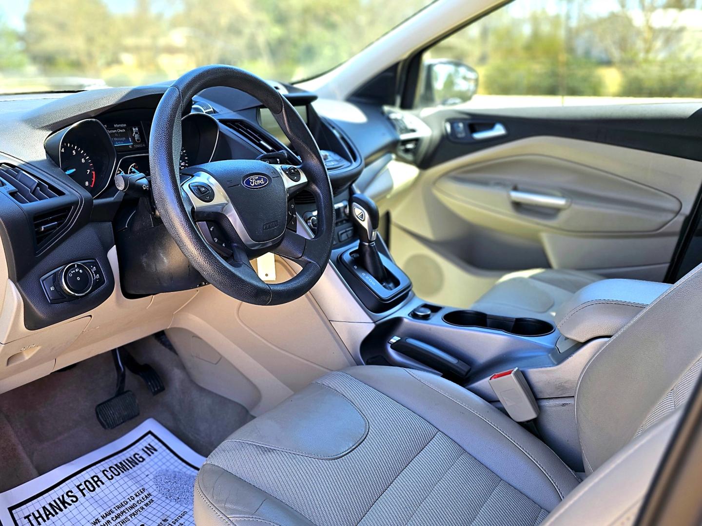 2014 WHITE Ford Escape SE FWD (1FMCU0G98EU) with an 2.0L L4 DOHC 16V engine, 6-Speed Automatic transmission, located at 18001 Kellogg Rd, Saucier, MS, 39574, (228) 832-1441, 39.421459, -76.641457 - Photo#9